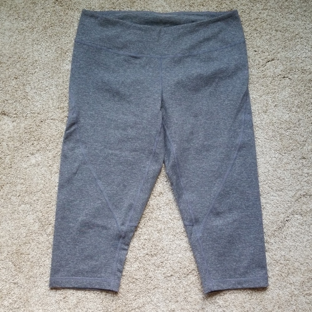 Zella athletic slim fit capris